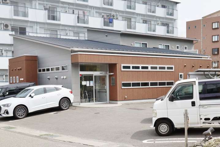 病院　おかむら内科クリニック（病院）まで370m