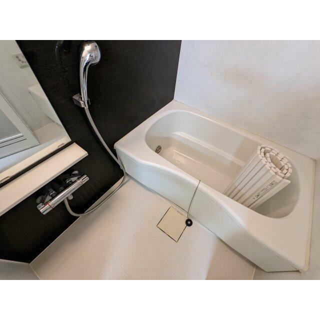 バス・シャワールーム　お風呂です