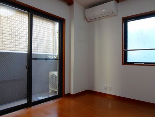 居室・リビング　別号室参考写真