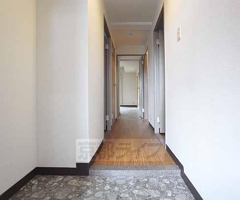 その他部屋・スペース　玄関からの風景です。