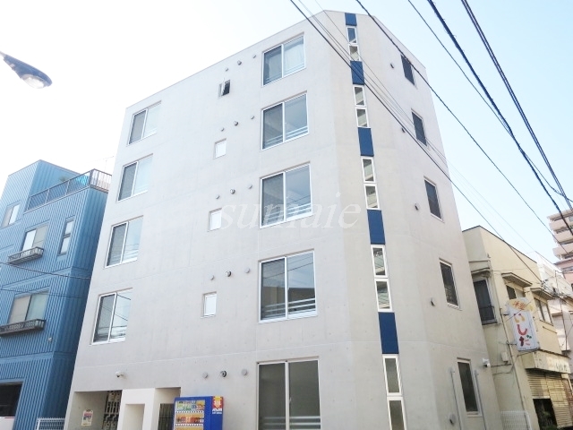 建物外観　安心の鉄筋コンクリート造です☆