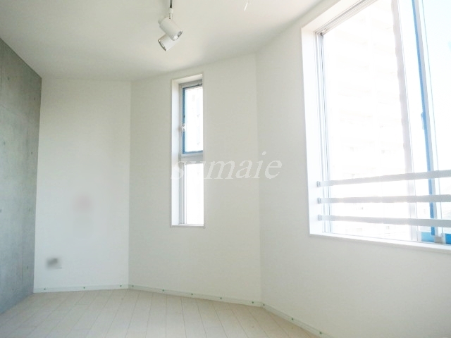 居室・リビング　洋室6.96帖です☆