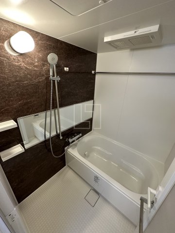 バス・シャワールーム　スプランディッド難波WESTII 　浴室