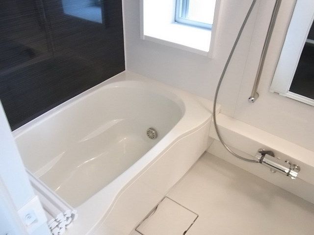 バス・シャワールーム　追炊き機能付きバスルーム