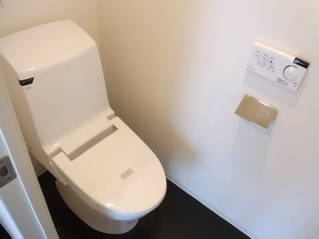 トイレ　洗浄機能付きトイレ