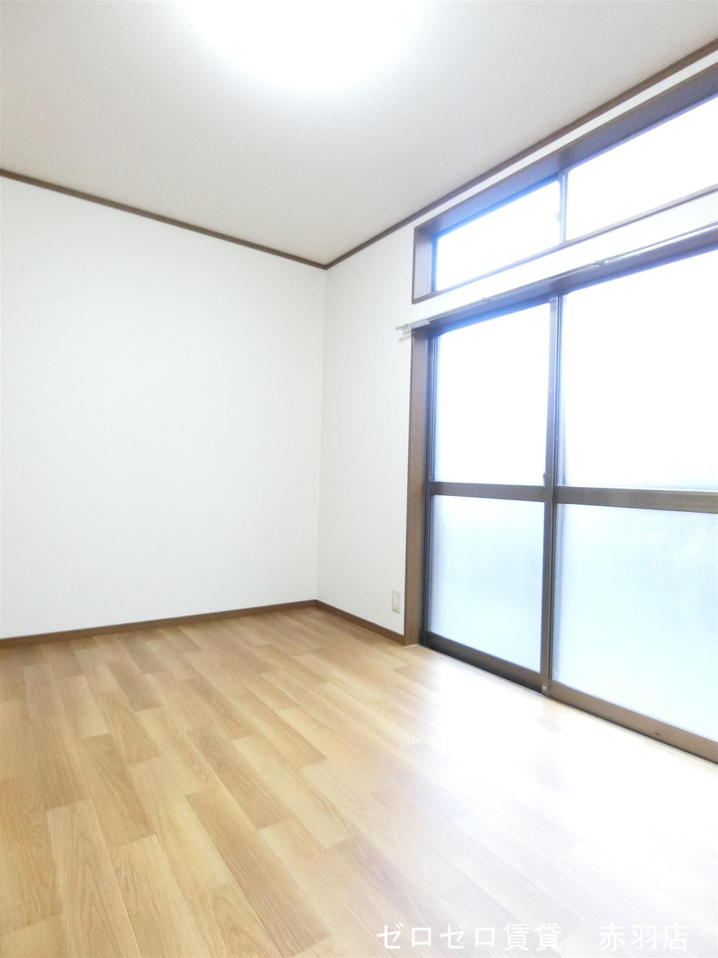 居室・リビング　※102号室　類似部屋参照