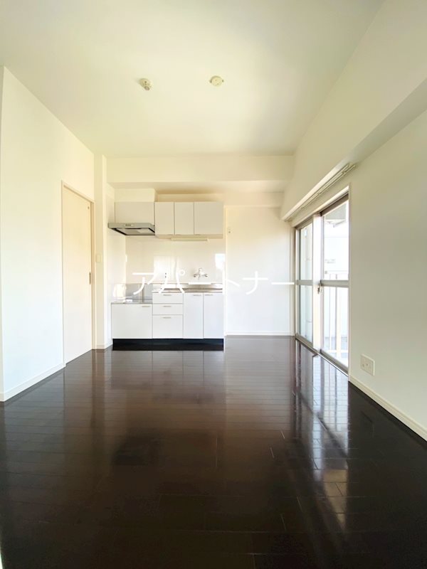 居室・リビング　※別フロア　同間取※現況優先