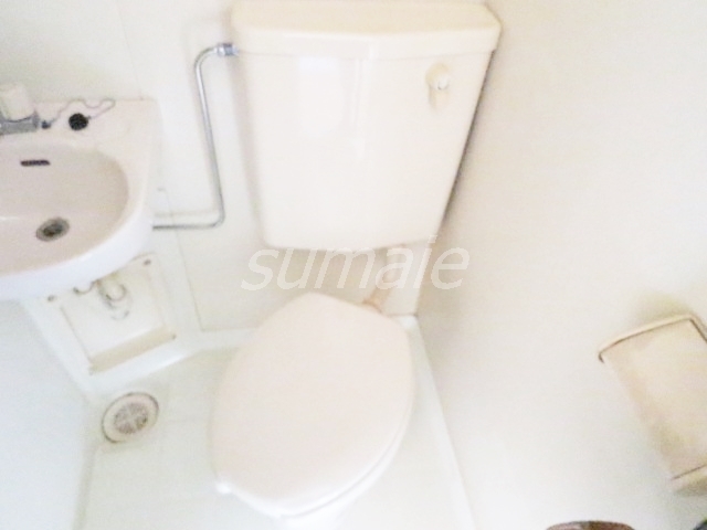 トイレ　３点ユニットのトイレです♪