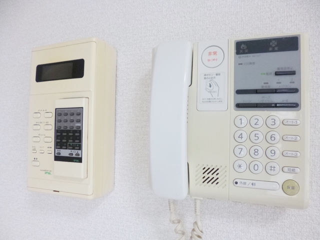 セキュリティ　インターホン付きで安心です☆