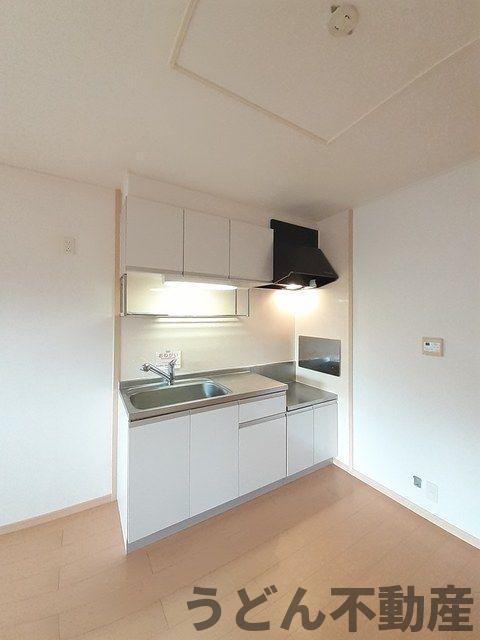 キッチン　うどん県のお部屋探しはうどん不動産へ うどんちゃんとLINE