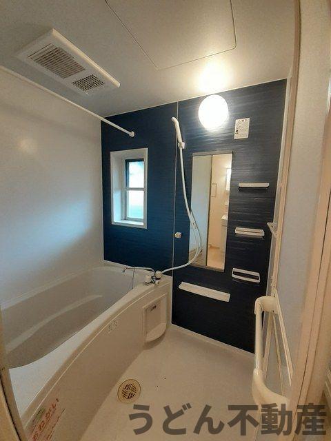 バス・シャワールーム　うどん県のお部屋探しはうどん不動産へ うどんちゃんとLINE