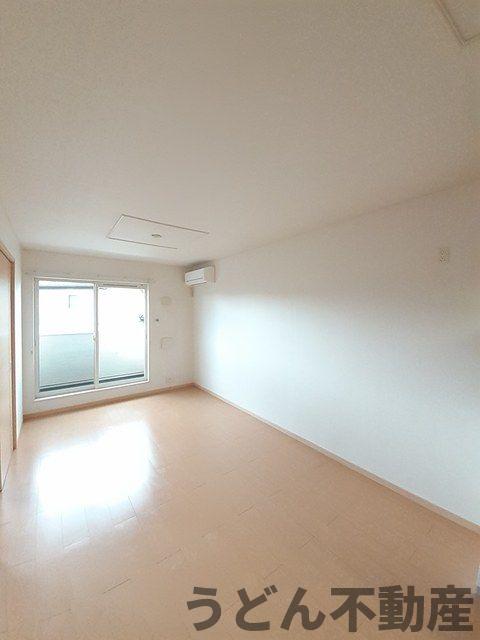 居室・リビング　うどん県のお部屋探しはうどん不動産へ うどんちゃんとLINE