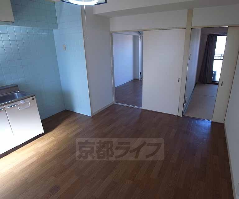 居室・リビング　日当たりの良いリビングです。