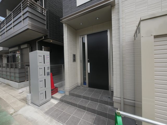 エントランス　★綺麗なエントランスですね★