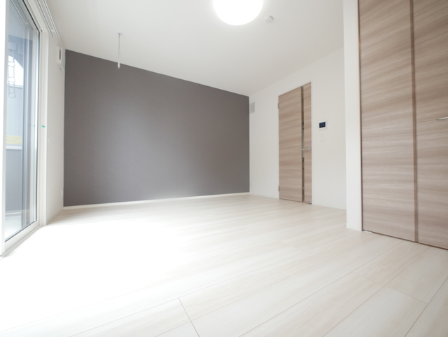 居室・リビング　★フローリングの綺麗なリビングルームですね★