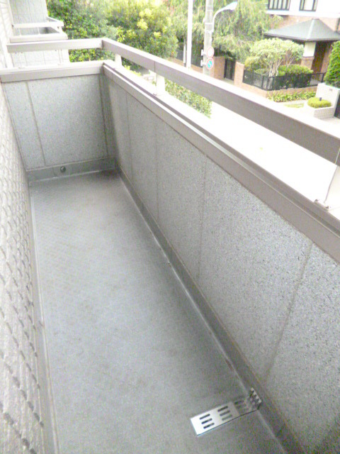 バルコニー　★広々バルコニー付き★