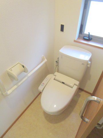 トイレ　★シャワー付きトイレ★