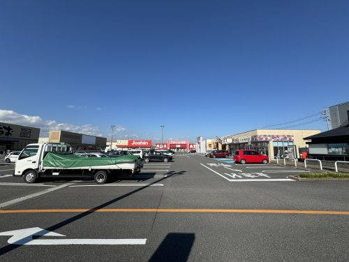 ショッピングセンター　アクロスプラザ鈴鹿（ショッピングセンター）まで754m