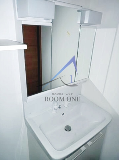 洗面設備　洗面台です。