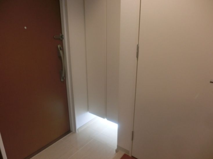 玄関　弊社は都内全域の物件をご紹介可能です！