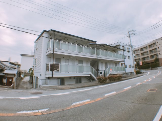 建物外観　逆瀬川駅が最寄りの買いものに便利な立地！