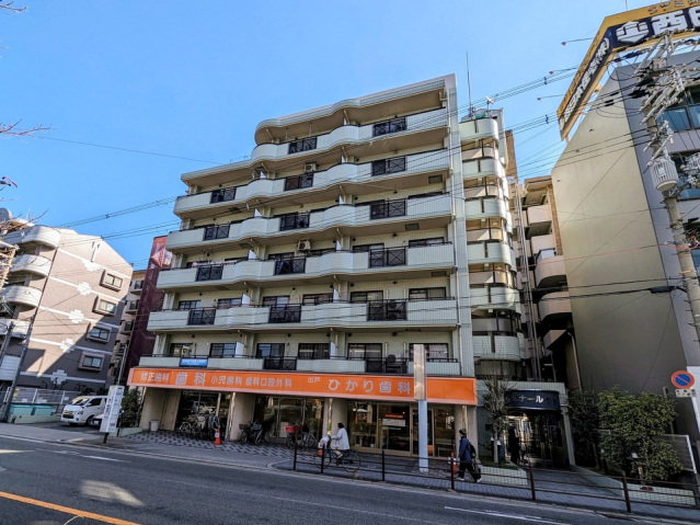 建物外観　駅近く徒歩1分