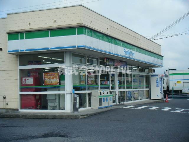 コンビニ　ファミリーマート草津青地店（コンビニ）まで657m