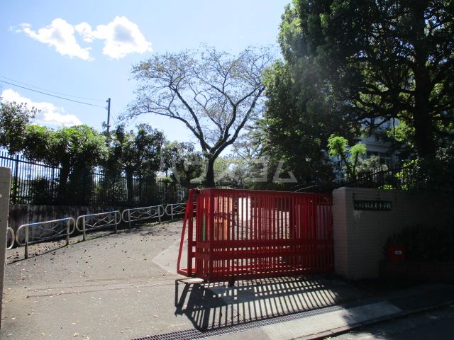 小学校　八王子市立元木小学校（小学校）まで345m