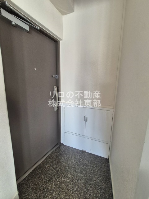 玄関　すっきりシンプルな玄関スペースです！