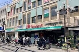 スーパー　ピーコックストア下北澤店（スーパー）まで401m