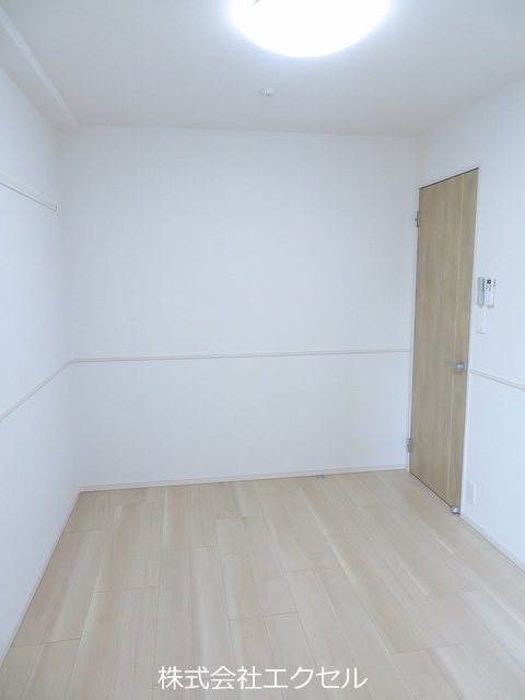 その他部屋・スペース　フローリングの室内です。