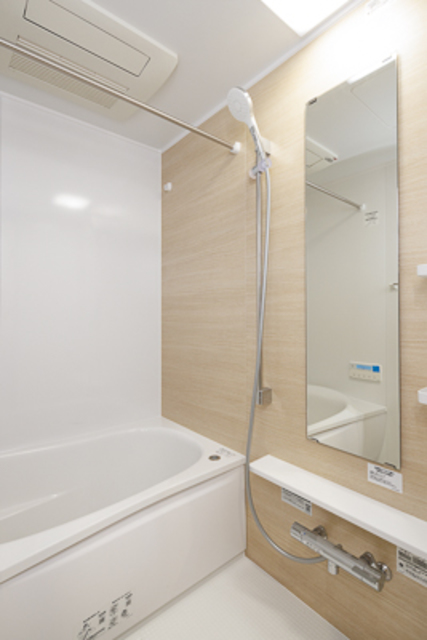 バス・シャワールーム　※写真は同タイプ住戸です。