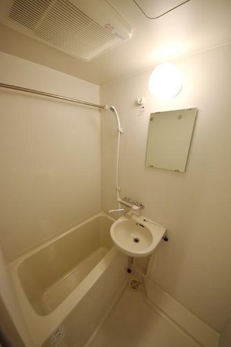 バス・シャワールーム　別タイプ参考写真　ソアブール千駄木駅前　文京区千駄木3