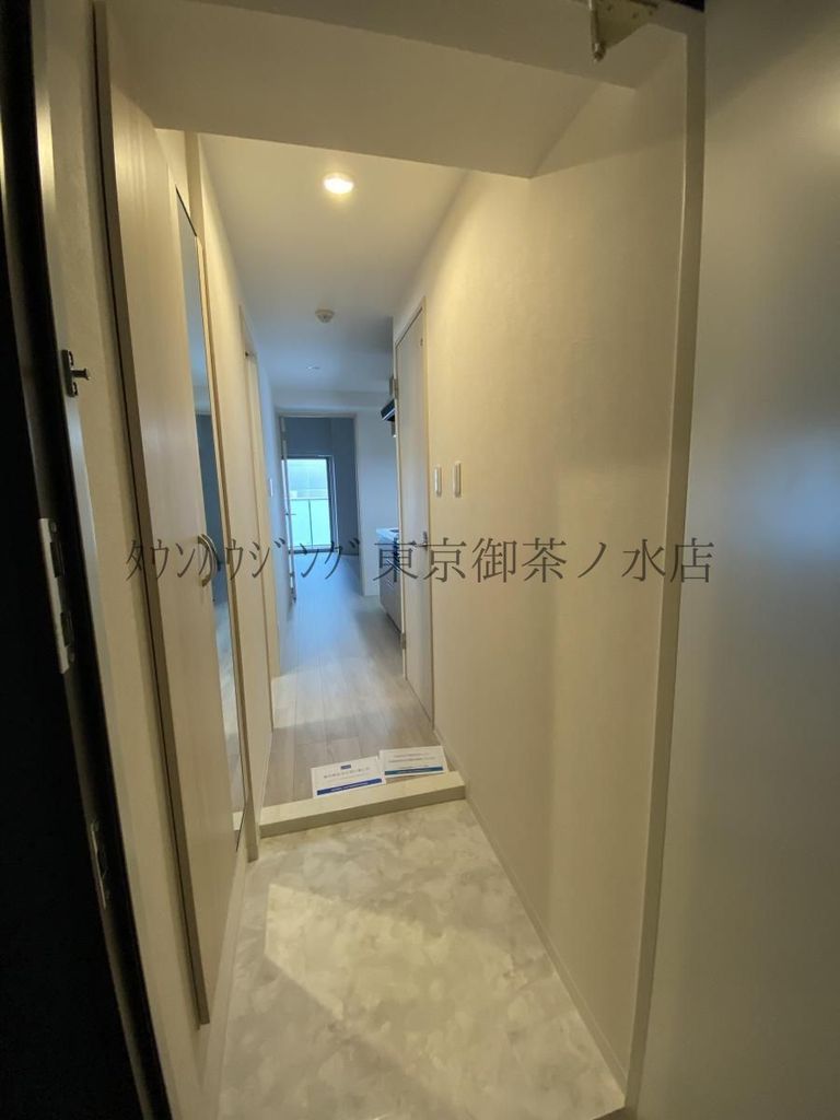 玄関　設備