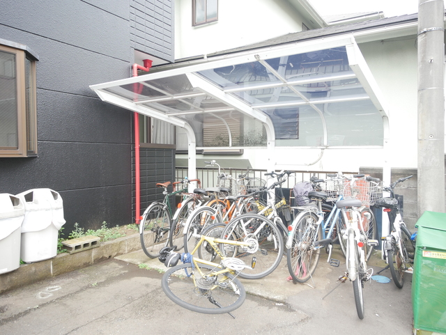 その他共有部分　★屋根付駐輪場の写真です★