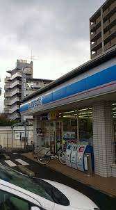コンビニ　ローソン西京極佃田店（コンビニ）まで126m