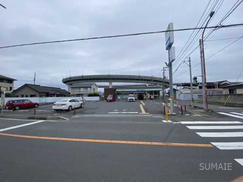 コンビニ　ファミリーマートさいたま円阿弥六丁目店（コンビニ）まで727m