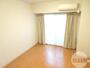 居室・リビング　明るいお部屋です♪