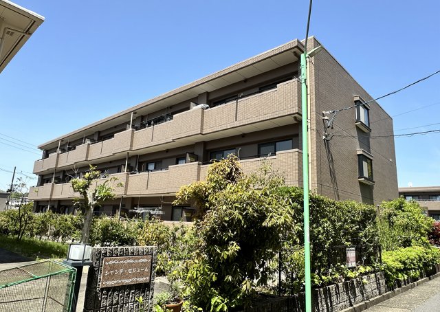 建物外観　静かな環境のマンションタイプです☆
