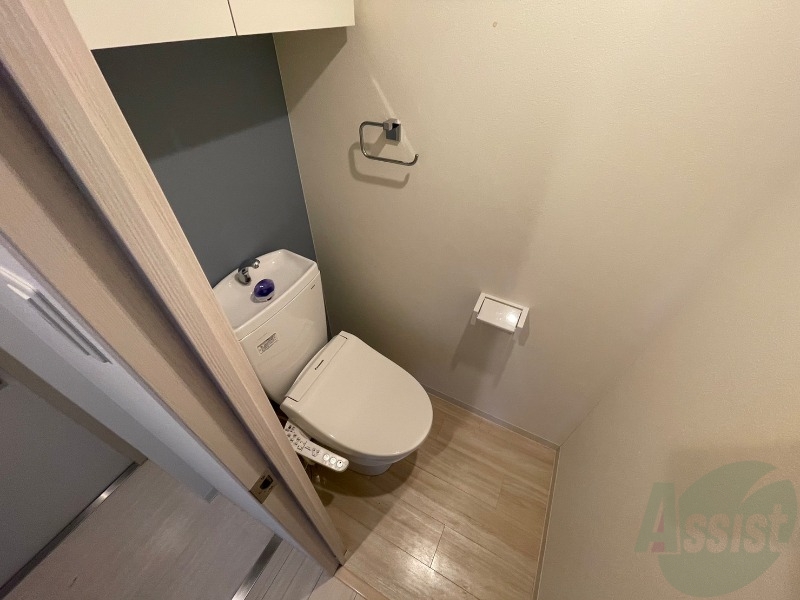 トイレ　こちらはトイレです。清潔感があり、安心して使用できます。
