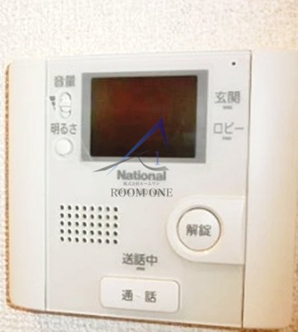 セキュリティ　モニター付きインターホンです。