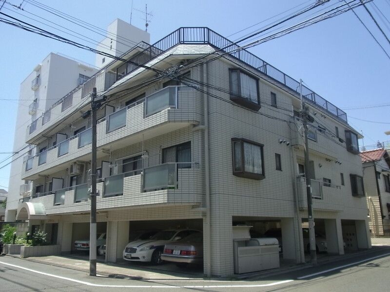 建物外観　※全て別号室（１K）のお写真。内装等参考にしてください。