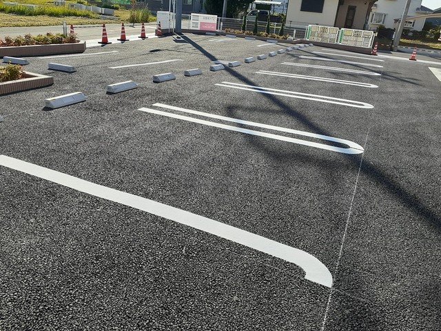 駐車場　車をお持ちの方に嬉しい駐車場付きの物件です