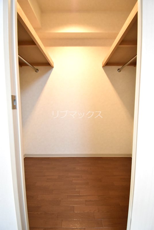 収納　ウォークインクローゼット