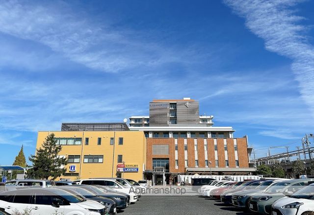 病院　淀川キリスト教病院（病院）まで496m