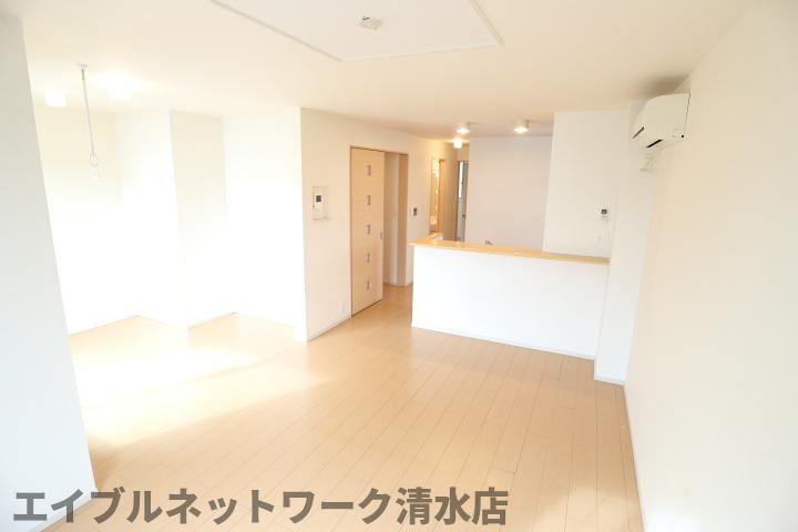居室・リビング　ゆったり過ごせるリビングです
