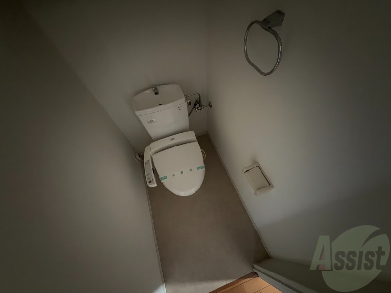 トイレ　トイレです。ウォシュレット付を探している方、おすすめです。