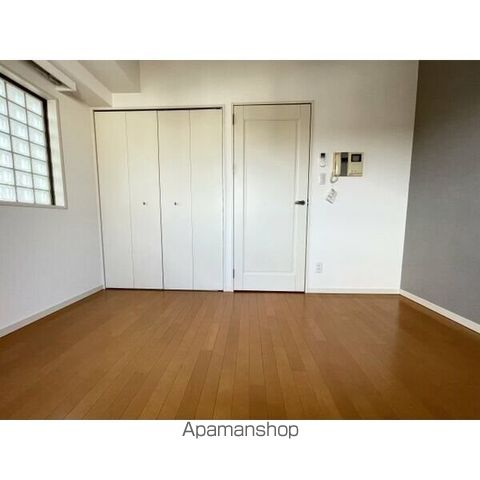スカイコート後楽園壱番館の居間写真