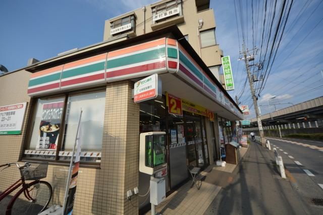 その他　駅前（その他）まで1040m