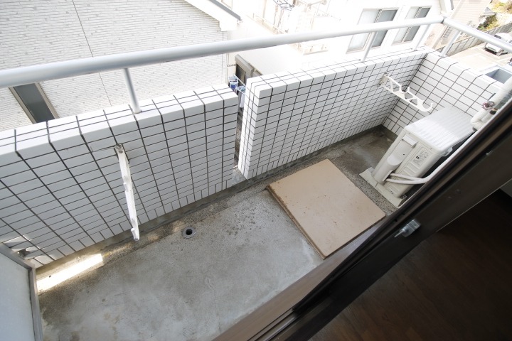 バルコニー　※他部屋参考写真